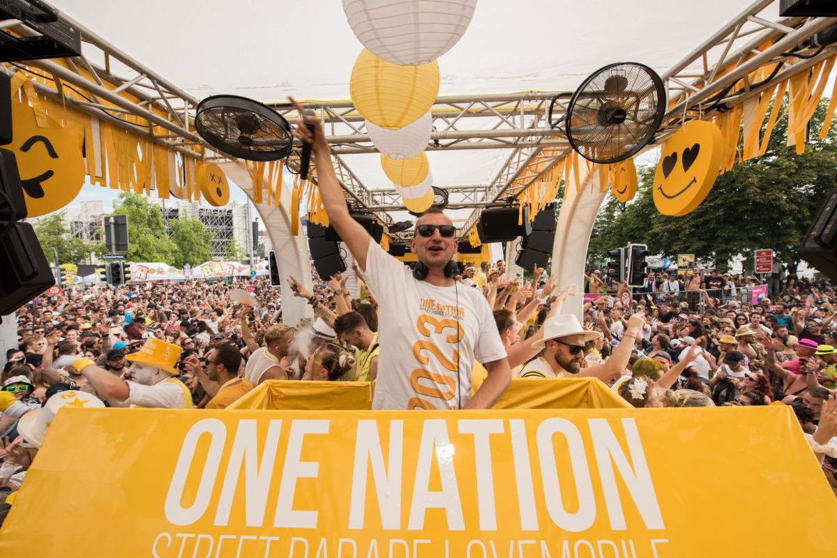 One Nation - Street Parade Lovemobile - 03 - LeeRoy - seit 2008