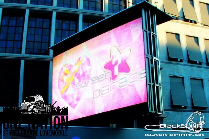 One Nation - Street Parade Lovemobile - 2012 - One Nation