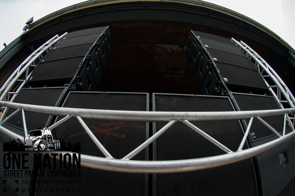 One Nation - Street Parade Lovemobile - 2013 - Making of