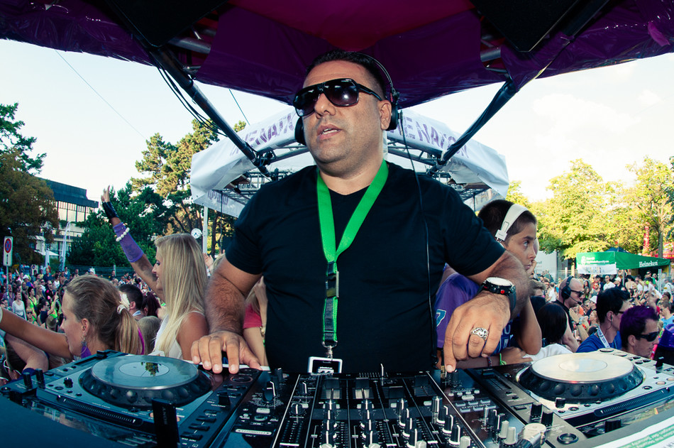 One Nation - Street Parade Lovemobile - Dave 202 - 2012 & 2013