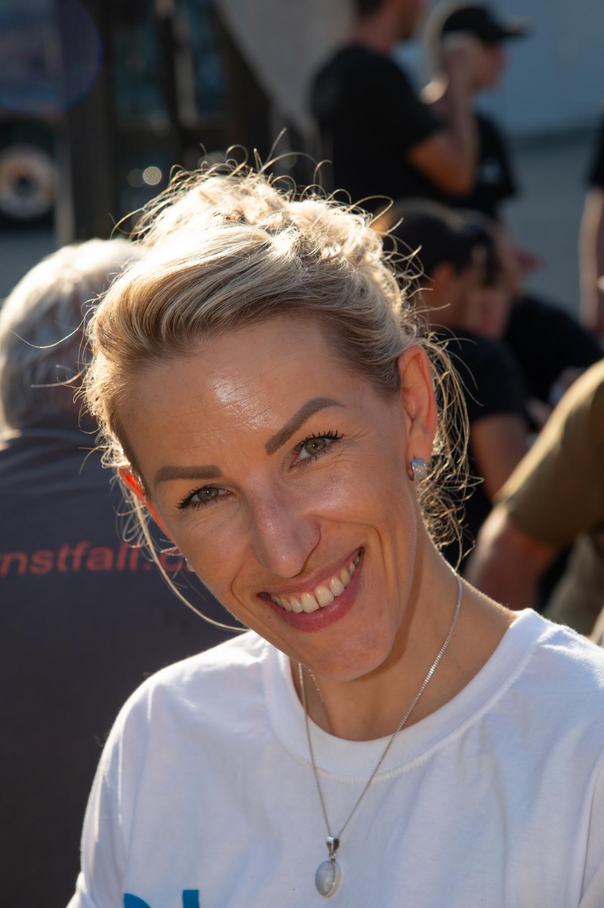 One Nation - Street Parade Lovemobile - Verein - Anna